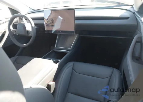 2026 Tesla Model Y Long Range Dual Motor All-Wheel Drive from USA, damaged, VIN 7SAYGDED7TA463244